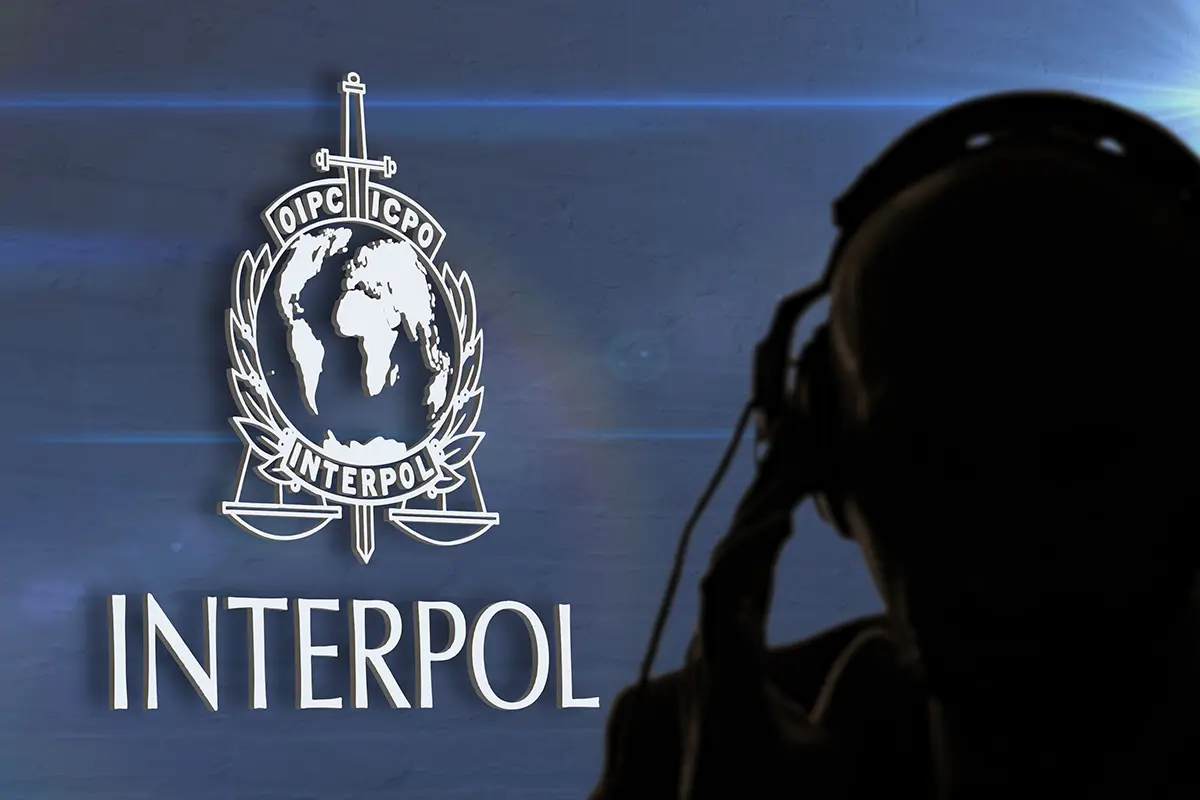 Interpol listelerinde siz var mısınız