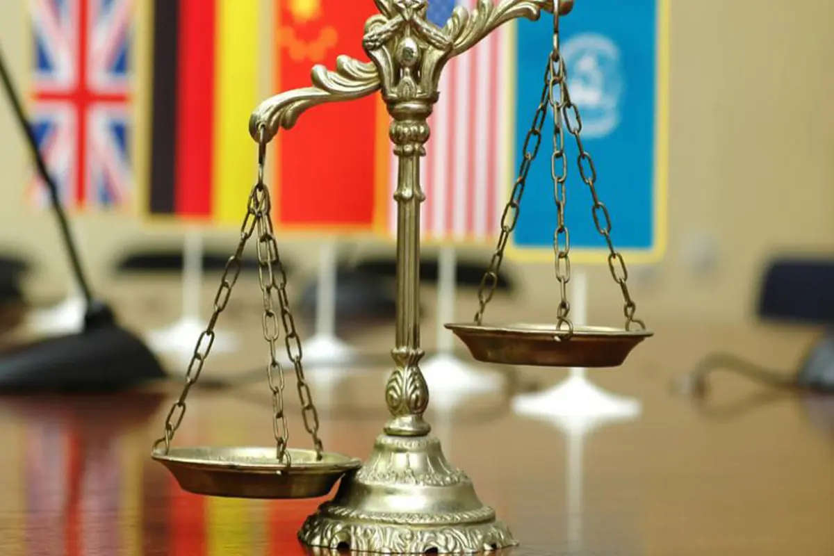 международные адвокаты